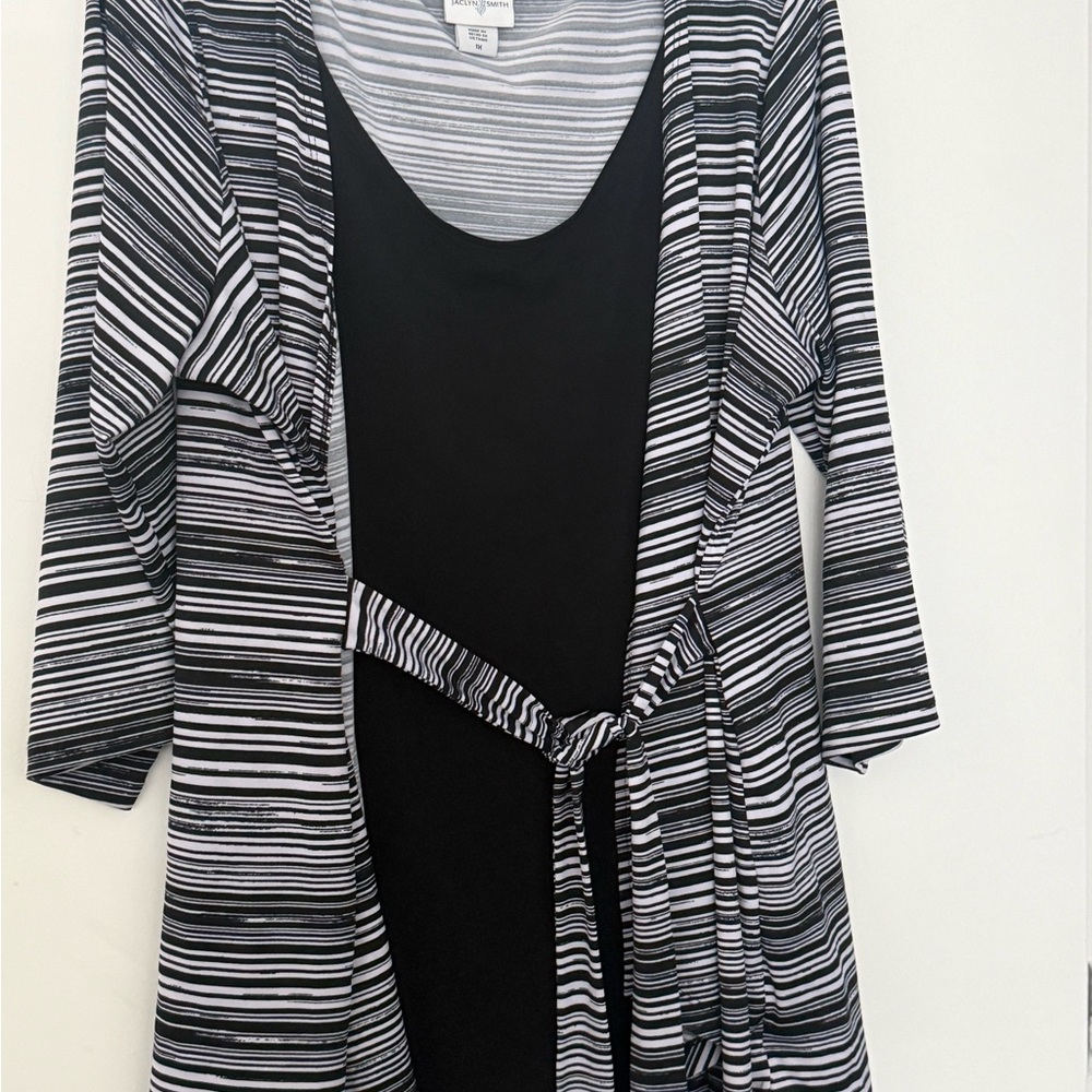 Jaclyn Smith Gray & White Striped Open Cardigan with Tie